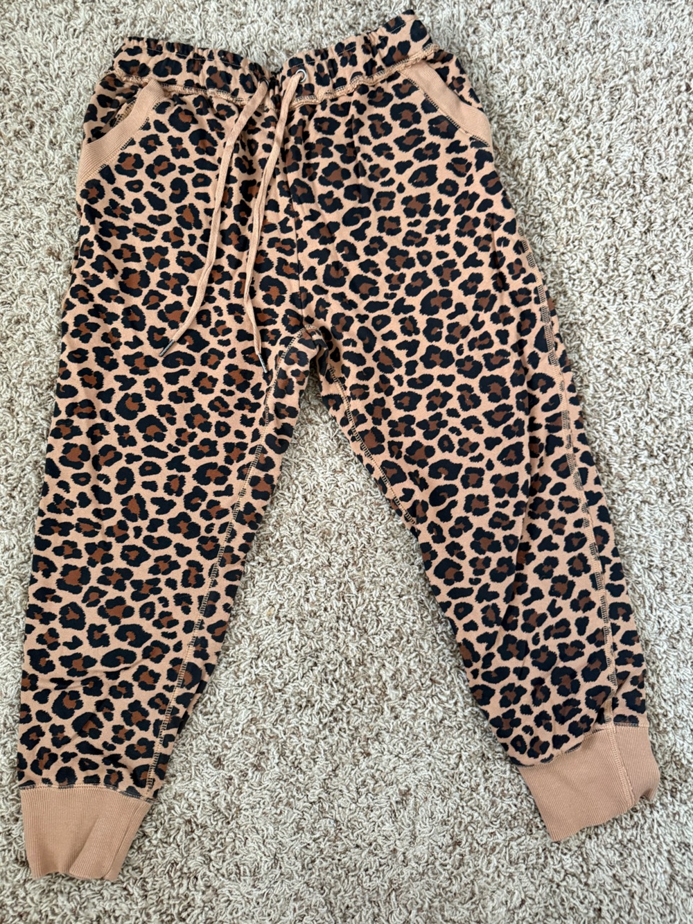 Poppy & Peonies Tan and Black Leopard Print Lounge Set - Picture 3 of 5
